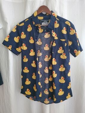 Navy Short-Sleeve Button-Down Shirt with Yellow Duck Print